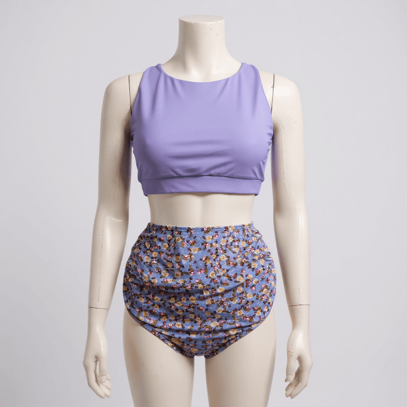 Bikini de dos piezas con un alegre estampado floral en tonos pastel